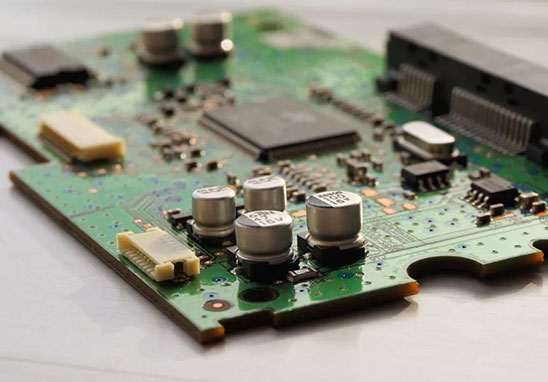 PCB制板工藝中的過孔塞油是什么意思？